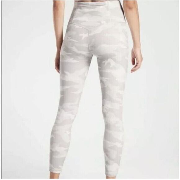 Athleta Elation 7/8 Tight Pull On Camo Print Activewear Leggings Gray XS - Picture 2 of 11